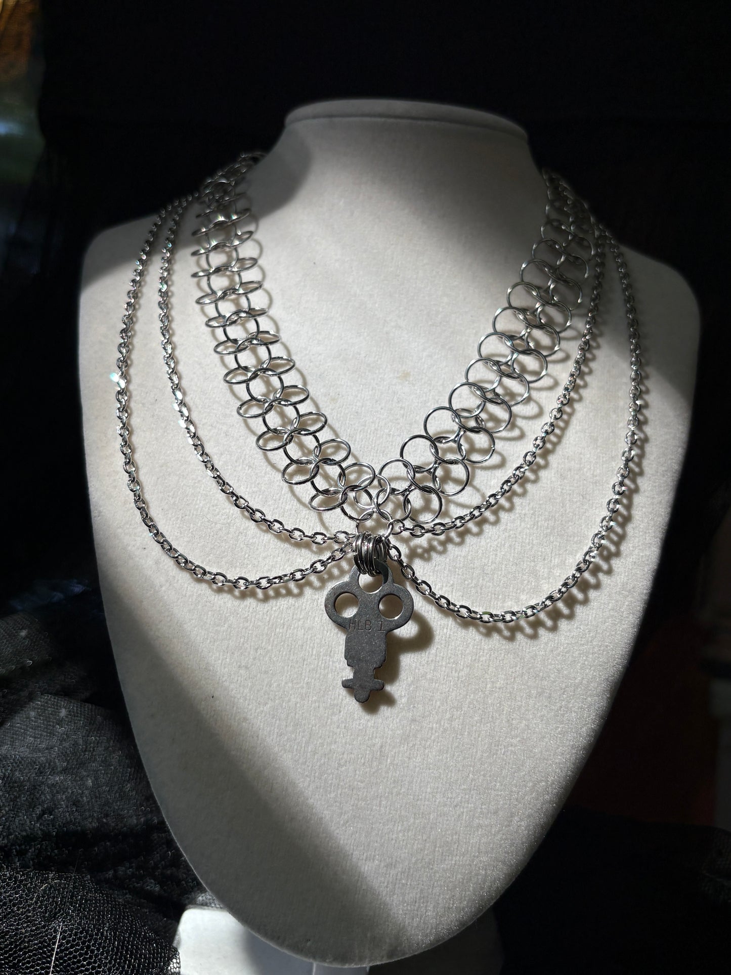 Small key necklace