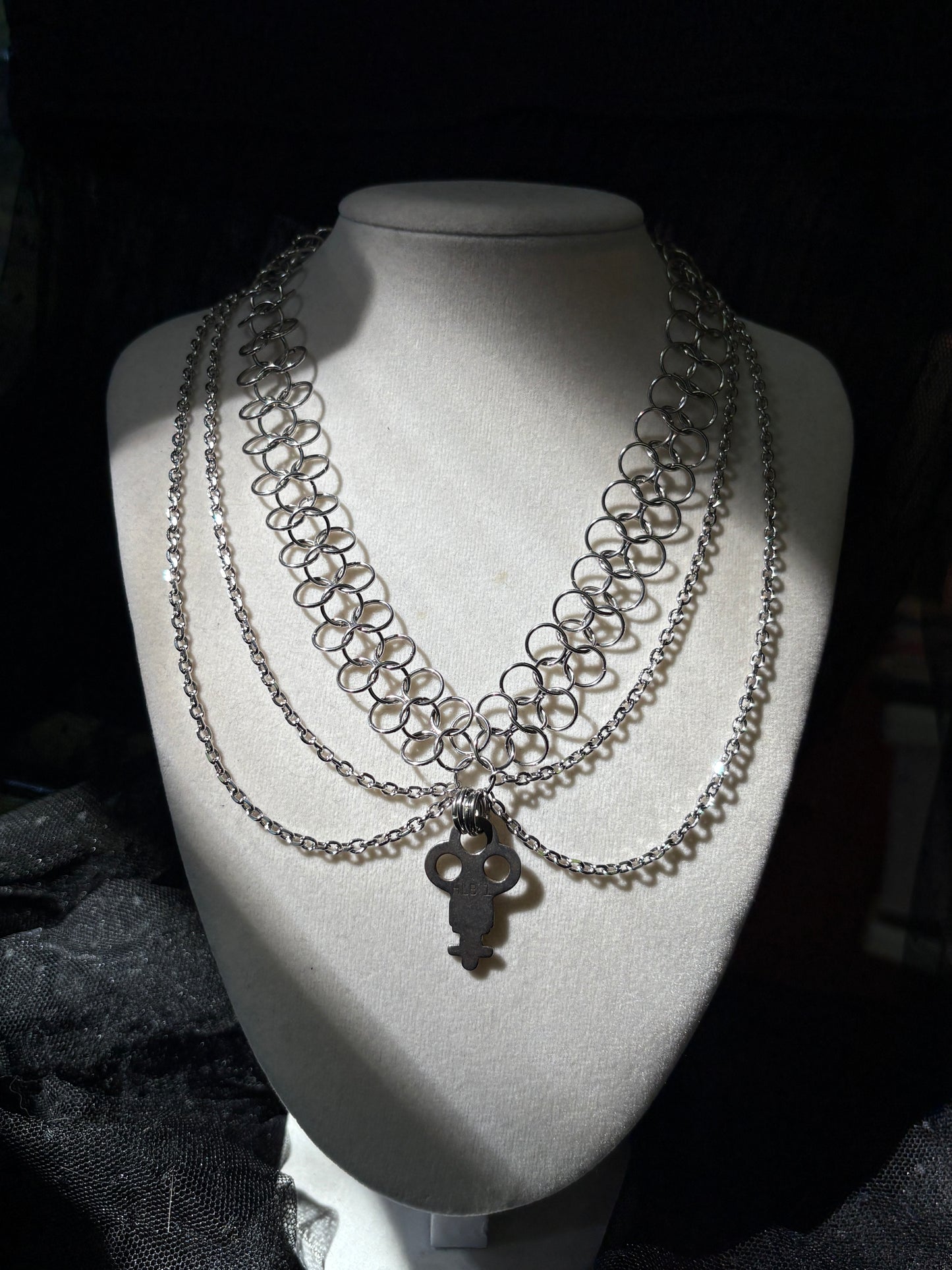 Small key necklace
