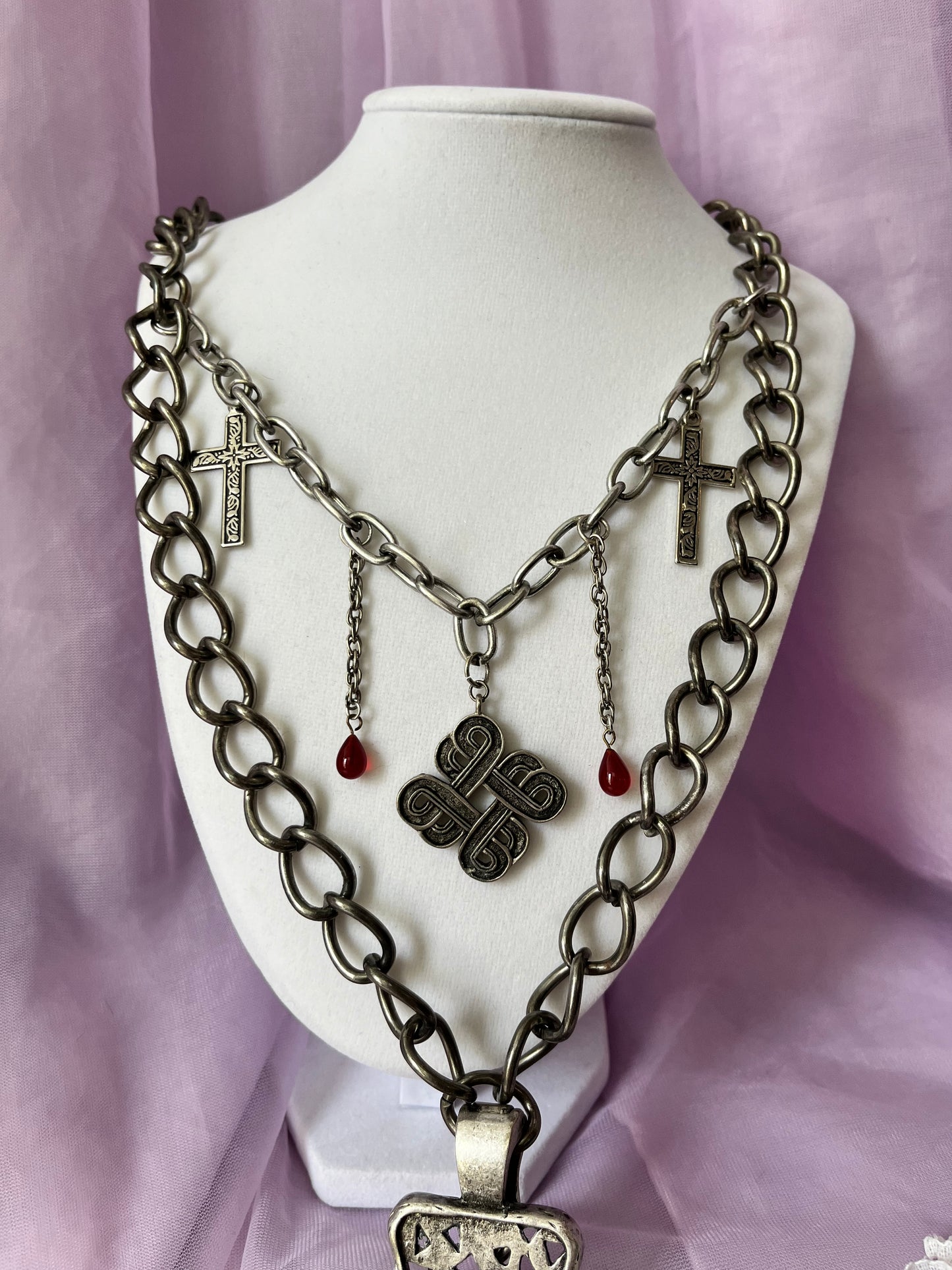 Vamp Necklace