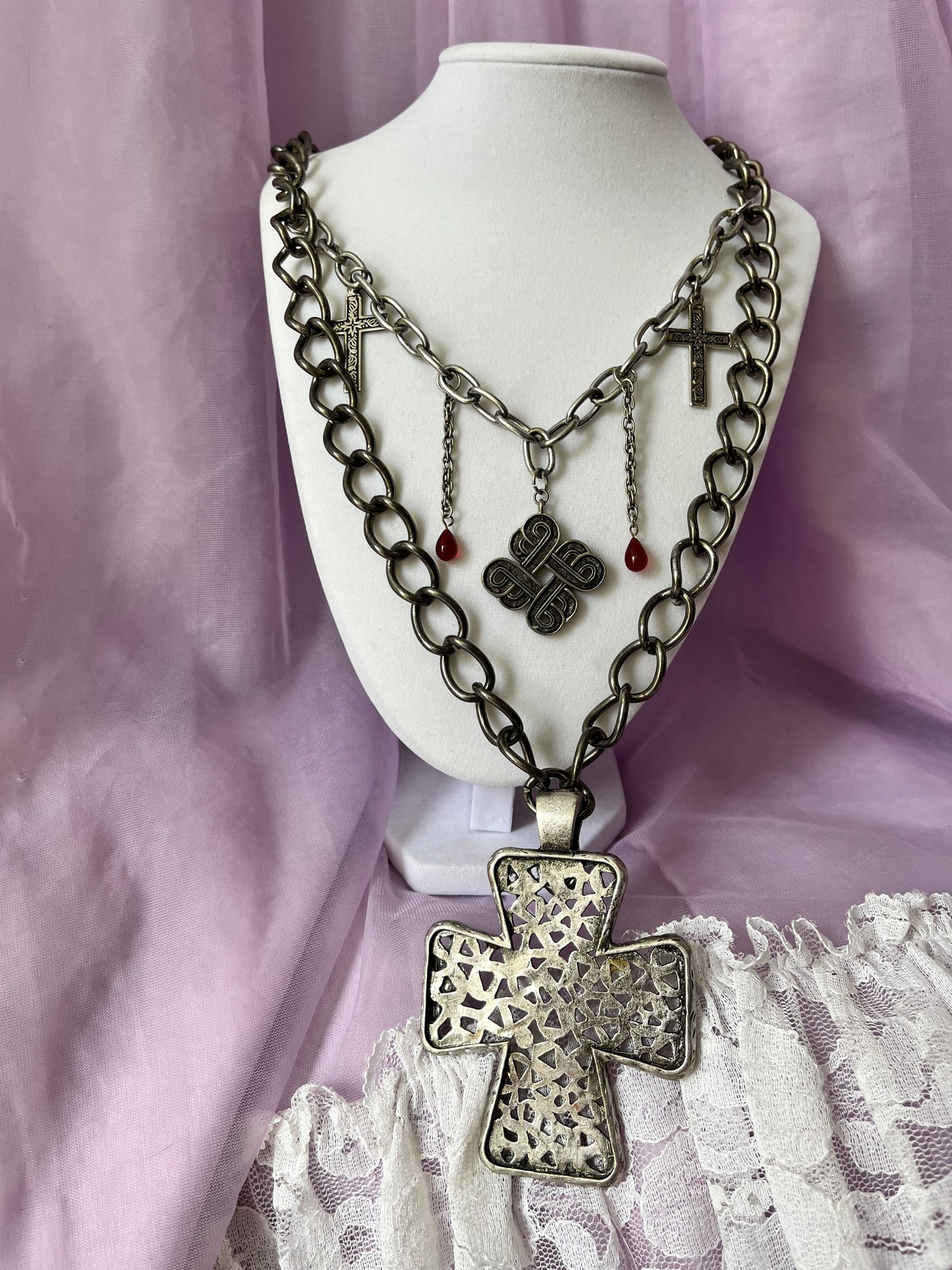 Vamp Necklace